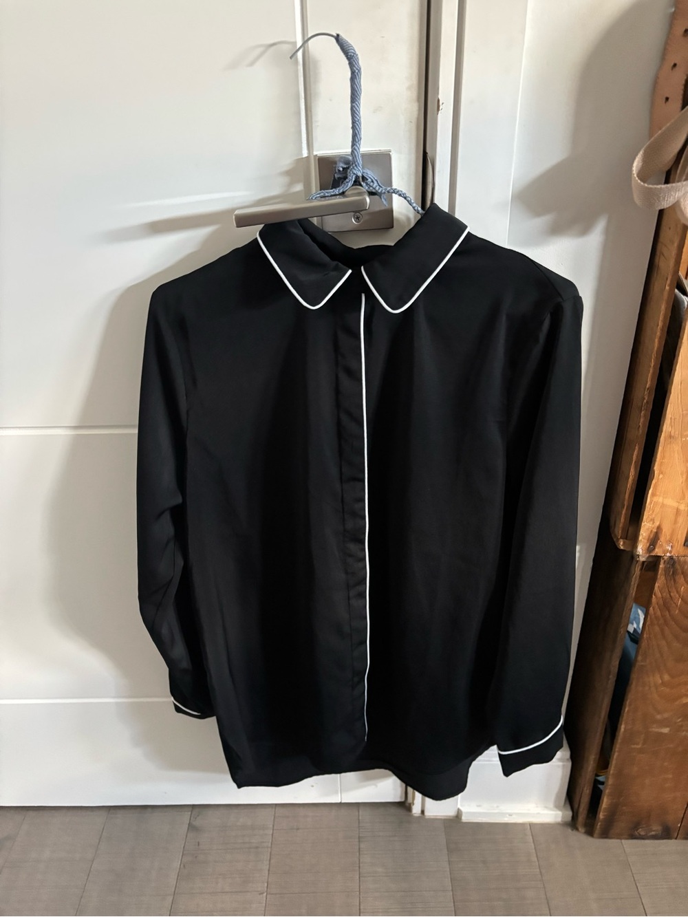 ❤️‍🔥5/$25❤️‍🔥Minimalist Satin Button Up Long Sleeve Shirt-White Piping
